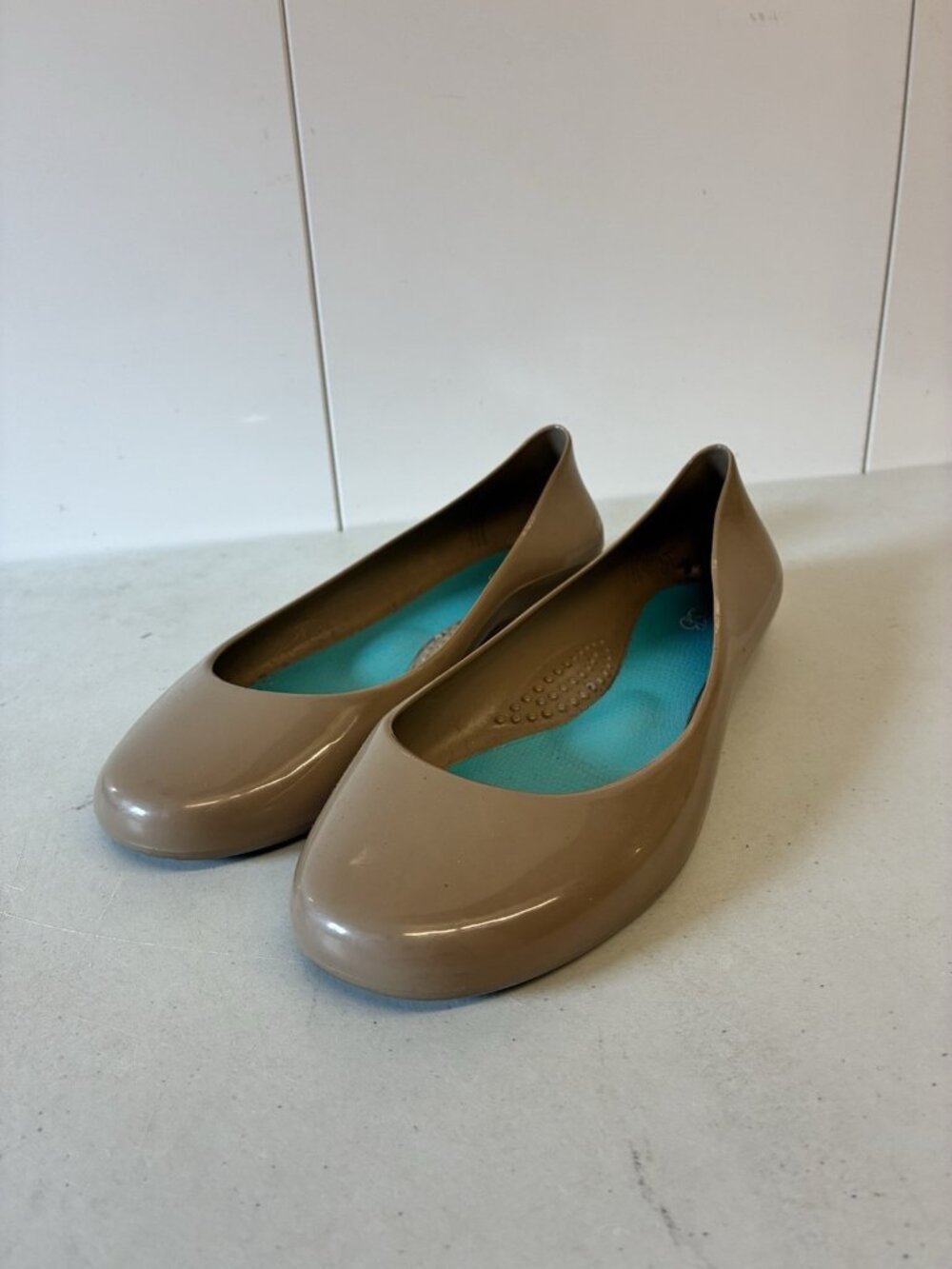 🩰 Oka-B Jelly Waterproof Ballet Flats sz 8 M Desert Sand Beige Rubber; USA Made